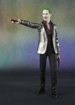 BANDAI SUICIDE SQUAD FIGUARTS JOKER DC COMICS -Jouet Modèle Boutique 61lfprkntcl ac sl1440