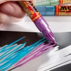 MOLOTOW ACRILYC MARKER ONE4ALL 2MM WALLET SET 6PCS 8 MOLOTOW ACRILYC MARKER ONE4ALL 2MM WALLET SET 6PCS -Jouet Modèle Boutique marqueur peinture acrylique molotow one4all 2mm 127hs sur tout support rechargeable graffiti shop urban painters test couleurs m talli