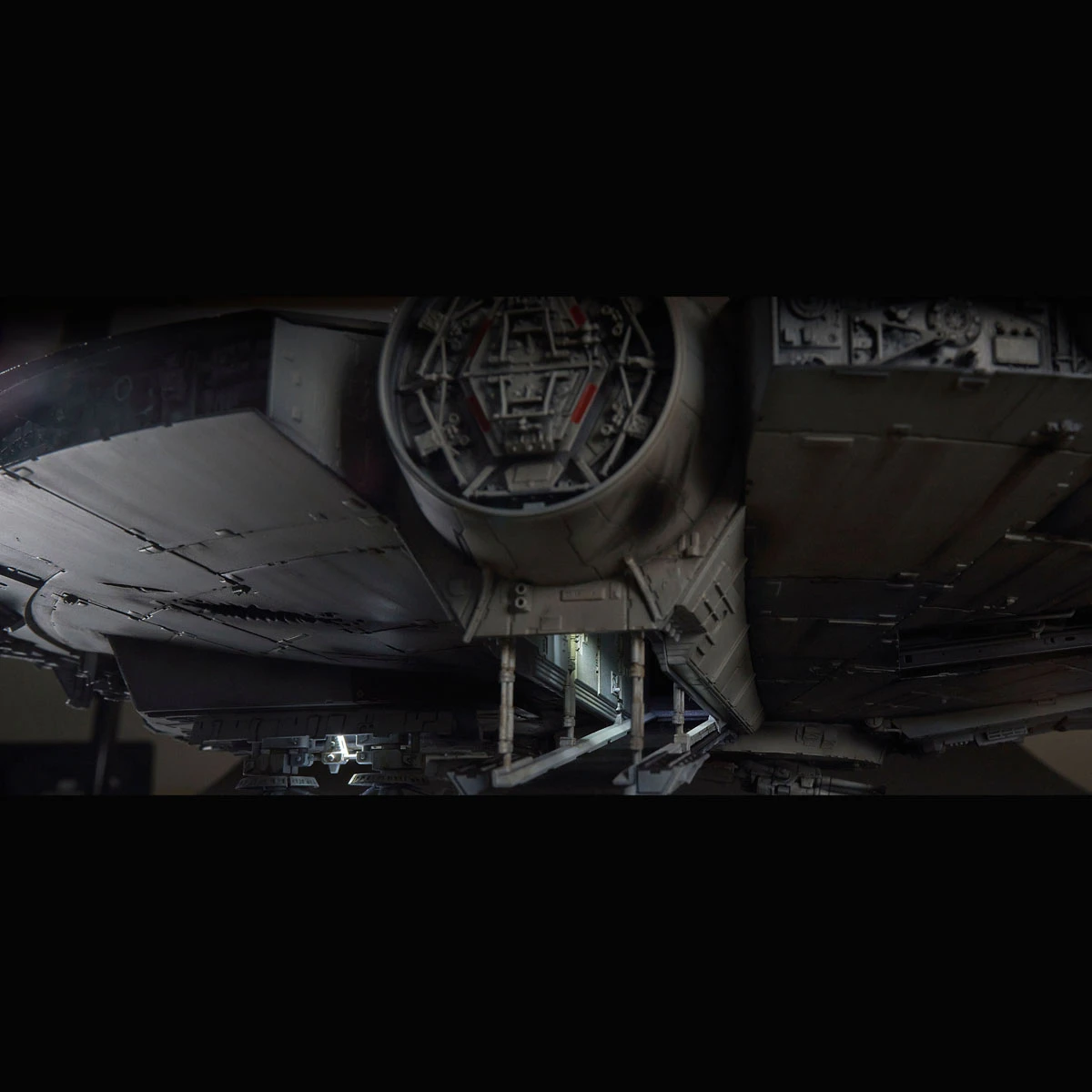 BANDAI SW63298 PG MILLENNIUM FALCON MOD KIT 1/72 Boite Abimée 10 BANDAI SW63298 PG MILLENNIUM FALCON MOD KIT 1/72 Boite Abimée – Image 8