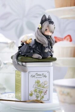 RIBOSE Decorated Life Collection Statuette PVC Tea Time Cats British Shorthair 18 Cm -Jouet Modèle Boutique x rbs19010 h