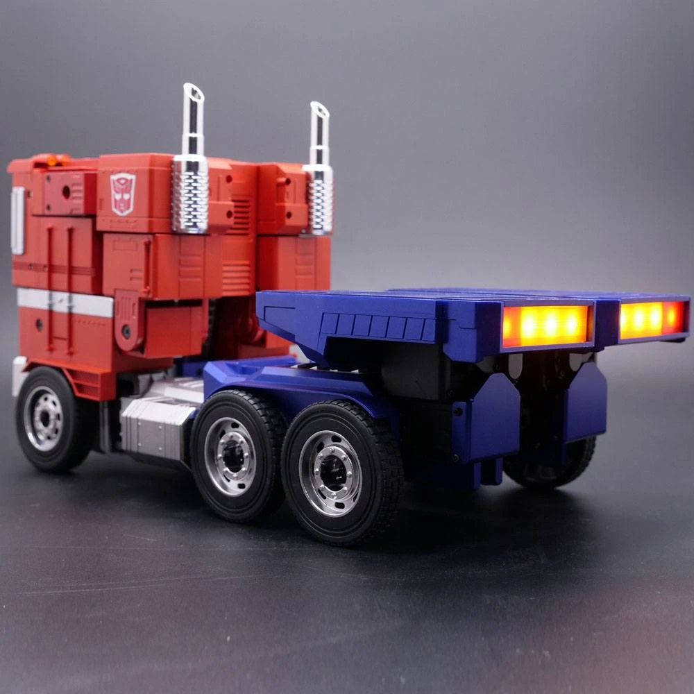 ROBOSEN TRANSFORMERS ROBOT AUTO-TRANSFORMABLE INTERACTIF OPTIMUS PRIME 48 CM *ANGLAIS* 7 ROBOSEN TRANSFORMERS ROBOT AUTO-TRANSFORMABLE INTERACTIF OPTIMUS PRIME 48 CM *ANGLAIS* – Image 5